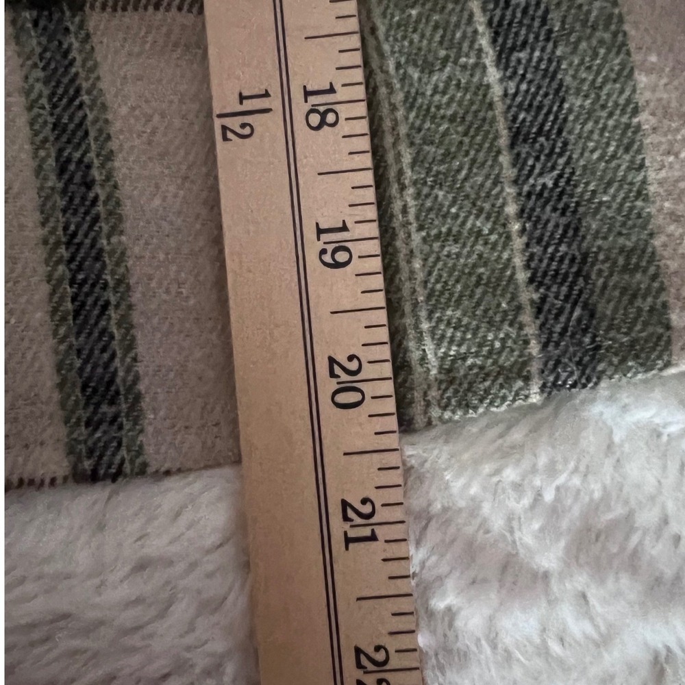 Ci Sono Womens L Plaid Cropped Flannel Shacket Shirt Jacket Oat & Olive Green - Picture 7 of 8